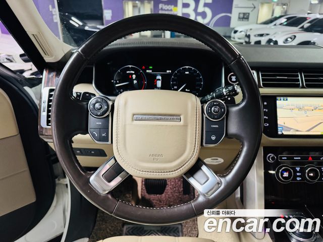 Land Rover Range Rover (IV) 4.4 SDV8 Vogue SE DIESEL 2016 — фото 16