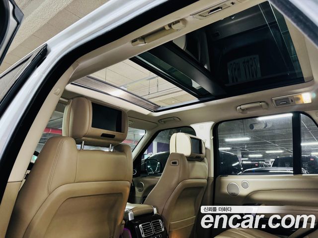 Land Rover Range Rover (IV) 4.4 SDV8 Vogue SE DIESEL 2016 — фото 17