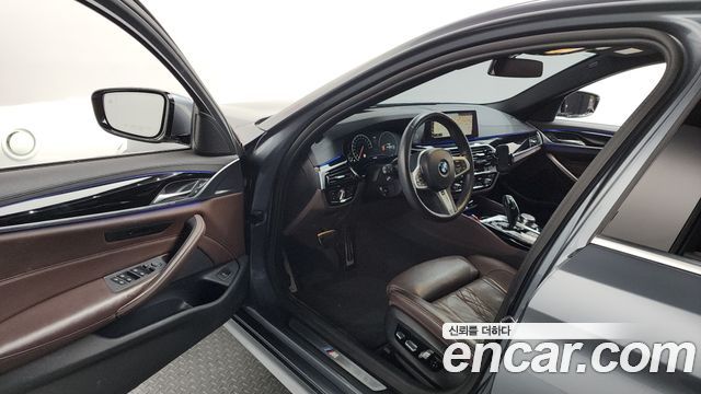BMW 5 Series (G30) 530i M Sport Package Plus 2019 — фото 10