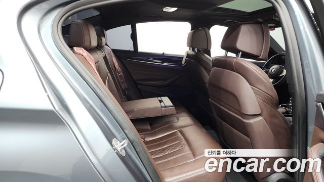 BMW 5 Series (G30) 530i M Sport Package Plus 2019 — фото 11