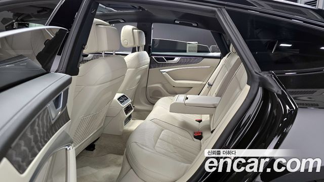 Audi A7 (4K) 55 TFSI Quattro Premium 2025 — фото 12