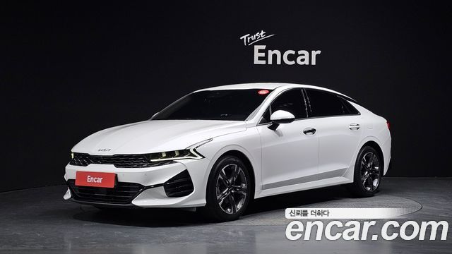Kia K5 (III) 2.0 Noblesse 2023 — фото 1