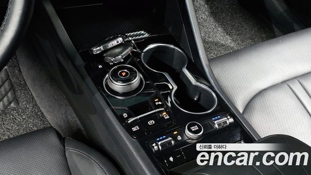 Kia K5 (III) 2.0 Noblesse 2023 — фото 9