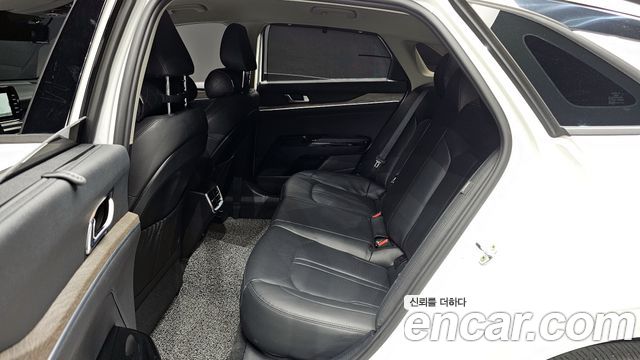 Kia K5 (III) 2.0 Noblesse 2023 — фото 11