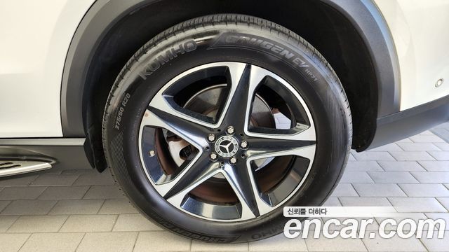 Mercedes-Benz GLE-Class (W167) GLE350e 4MATIC 2022 — фото 27