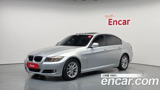BMW 3 Series (E90) 320i Sedan
