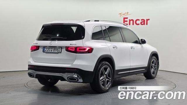 Mercedes-Benz GLB-Class (X247) GLB250 4MATIC 2023 — фото 2