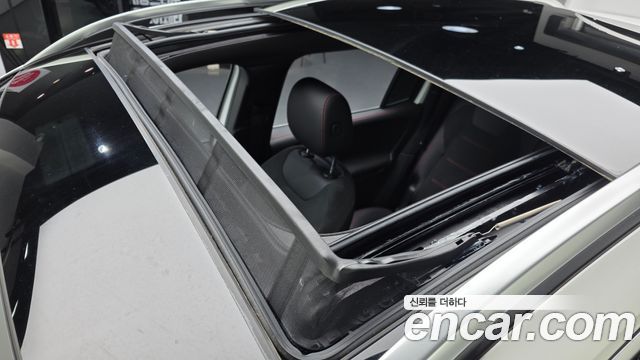Mercedes-Benz GLB-Class (X247) GLB250 4MATIC 2023 — фото 19