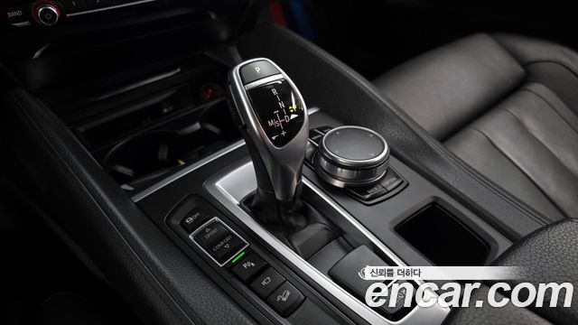 BMW X6 (F16) xDrive 40d 2017 — фото 9