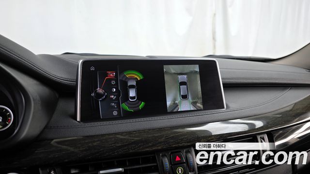 BMW X6 (F16) xDrive 40d 2017 — фото 14