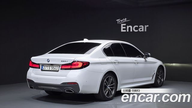 BMW 5 Series (G30) 523d M Sport 2021 — фото 2