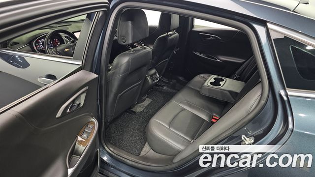 Chevrolet Malibu 2.0 Turbo Premier Special 2019 — фото 11