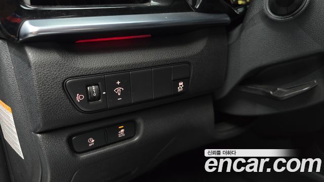 Kia Niro Plus Air 2023 — фото 27