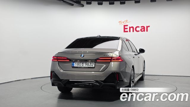 BMW 5 Series (G60) 520i Special Edition 2026 — фото 4