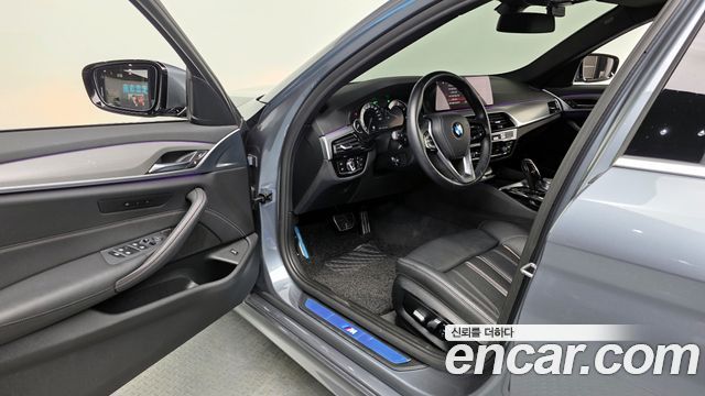 BMW 5 Series (G30) 520d M Sport Special Edition 2018 — фото 10