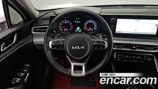 Kia K5 (III) 2.0 Prestige 2022 — фото 12