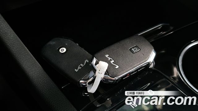 Kia K5 (III) 2.0 Prestige 2022 — фото 19