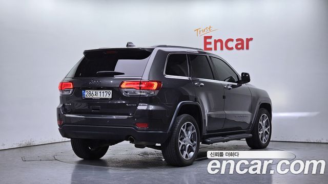 Jeep Grand Cherokee 3.6 Limited WK2 2021 — фото 2