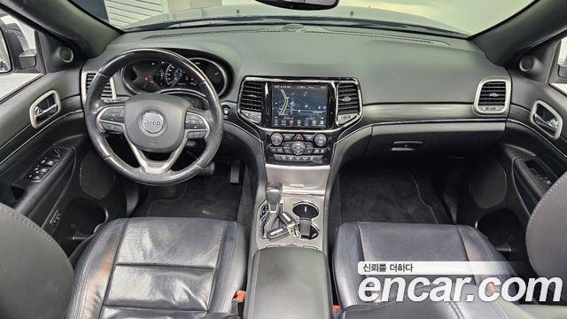 Jeep Grand Cherokee 3.6 Limited WK2 2021 — фото 7