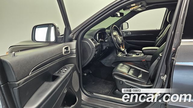 Jeep Grand Cherokee 3.6 Limited WK2 2021 — фото 10