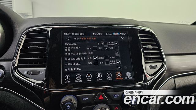 Jeep Grand Cherokee 3.6 Limited WK2 2021 — фото 16