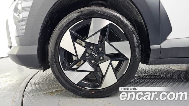 Hyundai Kona (SX2) Gasoline 1.6 Turbo 2WD Premium 2024 — фото 5