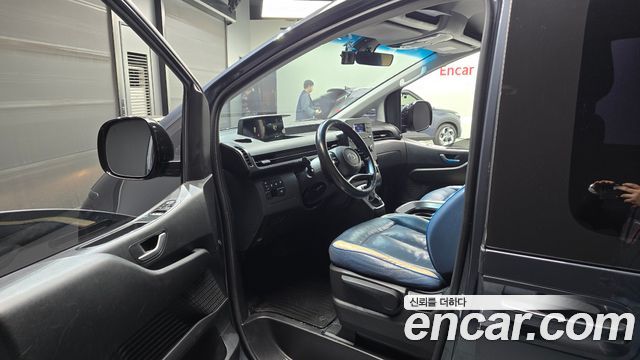 Hyundai Staria Cargo 5-Seater Modern 2022 — фото 10