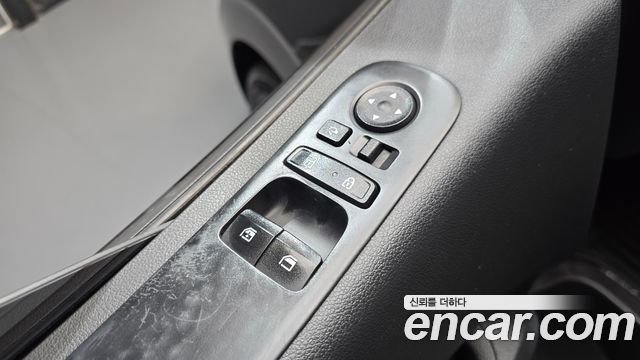 Hyundai Staria Cargo 5-Seater Modern 2022 — фото 14