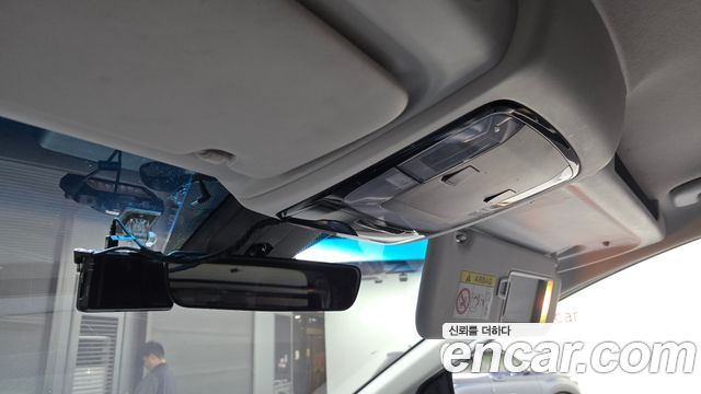 Hyundai Staria Cargo 5-Seater Modern 2022 — фото 18