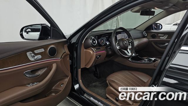 Mercedes-Benz E-Class (W213) E220d 4MATIC Exclusive 2020 — фото 10