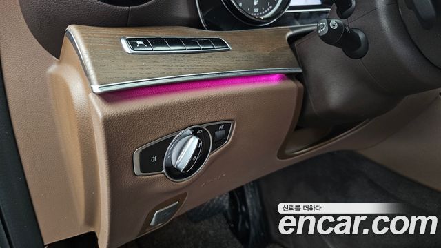 Mercedes-Benz E-Class (W213) E220d 4MATIC Exclusive 2020 — фото 18