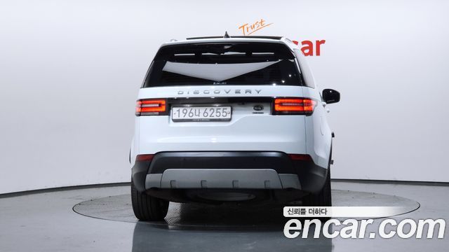 Land Rover Discovery 5 3.0 SD6 HSE 2019 — фото 4