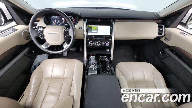 Land Rover Discovery 5 3.0 SD6 HSE 2019 — фото 7