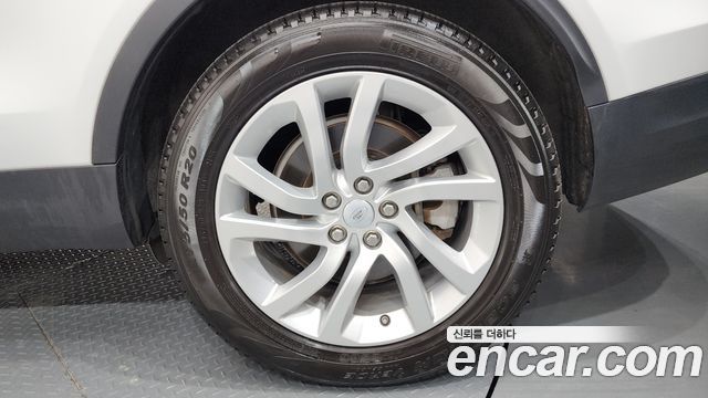 Land Rover Discovery 5 3.0 SD6 HSE 2019 — фото 21