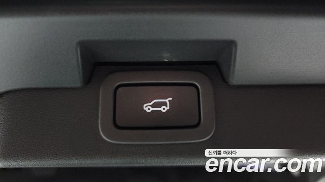 Land Rover Discovery 5 3.0 SD6 HSE 2019 — фото 30