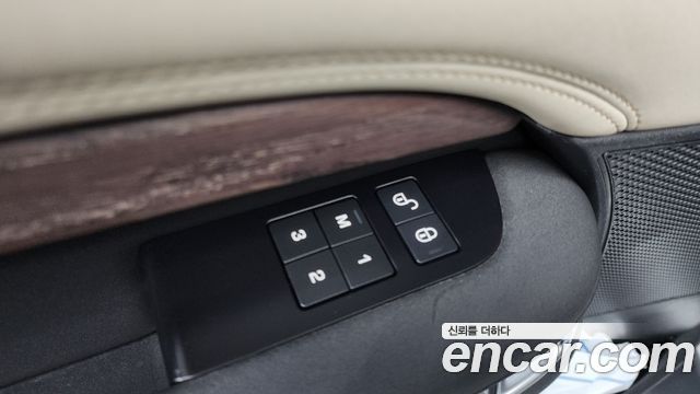 Land Rover Discovery 5 3.0 SD6 HSE 2019 — фото 39