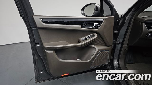 Porsche Macan 3.0 S 95B 2014 — фото 24