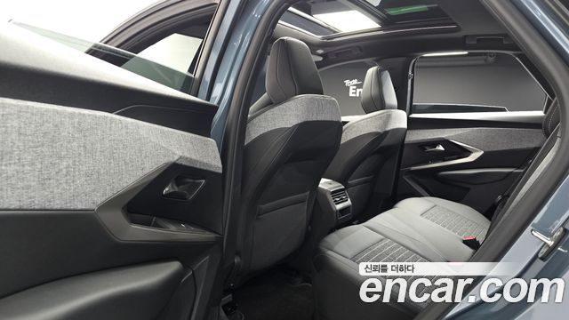 Peugeot 3008 (III) 1.2 HYbrid Allure 2025 — фото 15