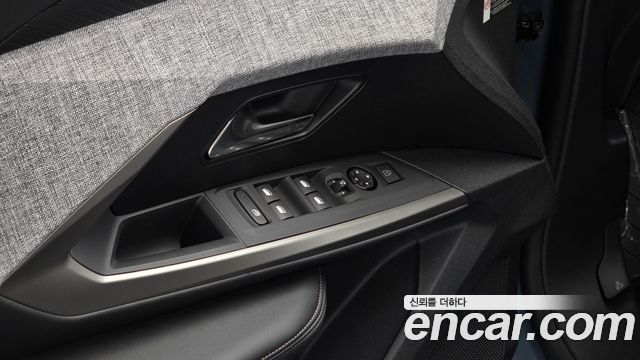Peugeot 3008 (III) 1.2 HYbrid Allure 2025 — фото 20