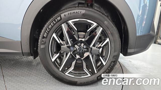 Peugeot 3008 (III) 1.2 HYbrid Allure 2025 — фото 27