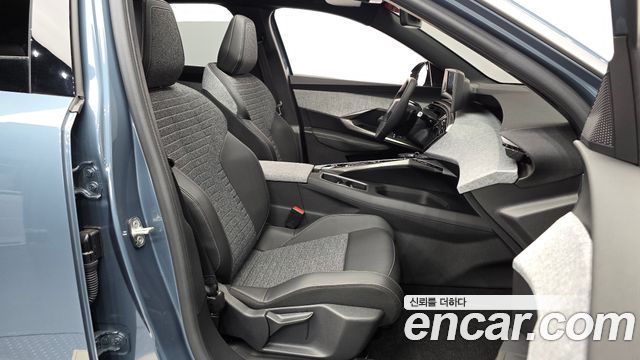 Peugeot 3008 (III) 1.2 HYbrid Allure 2025 — фото 32