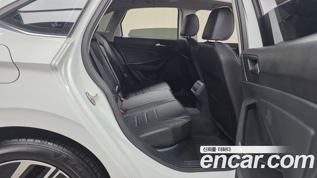 Volkswagen Jetta (VII) 1.5 TSI Prestige 2023 — фото 16