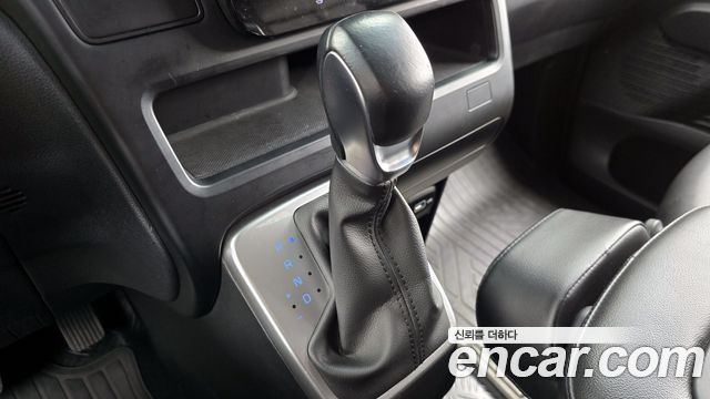 Hyundai Staria L3.5 Tourer 11-Seater Modern 2022 — фото 9