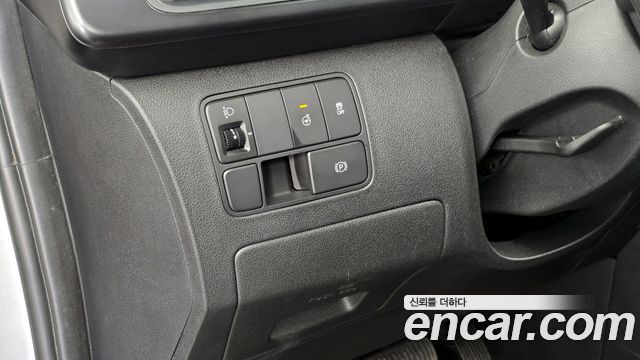 Hyundai Staria L3.5 Tourer 11-Seater Modern 2022 — фото 16