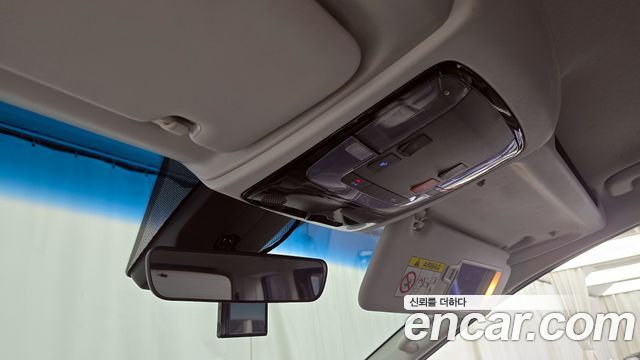 Hyundai Staria L3.5 Tourer 11-Seater Modern 2022 — фото 19