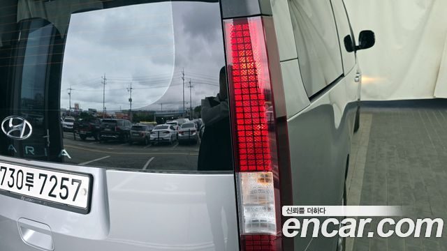 Hyundai Staria L3.5 Tourer 11-Seater Modern 2022 — фото 23