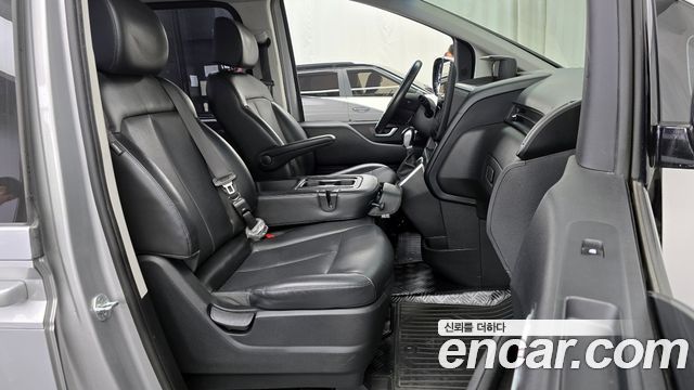 Hyundai Staria L3.5 Tourer 11-Seater Modern 2022 — фото 26