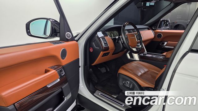 Land Rover Range Rover (IV) 4.4 SDV8 AB LWB DIESEL 2017 — фото 10
