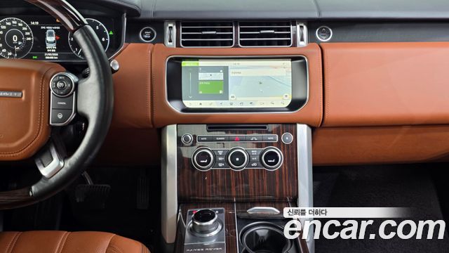 Land Rover Range Rover (IV) 4.4 SDV8 AB LWB DIESEL 2017 — фото 14