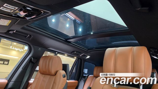 Land Rover Range Rover (IV) 4.4 SDV8 AB LWB DIESEL 2017 — фото 18